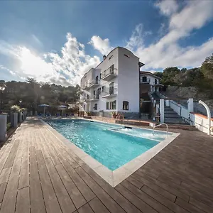 2* Lägenhetshotell Il Poggio
